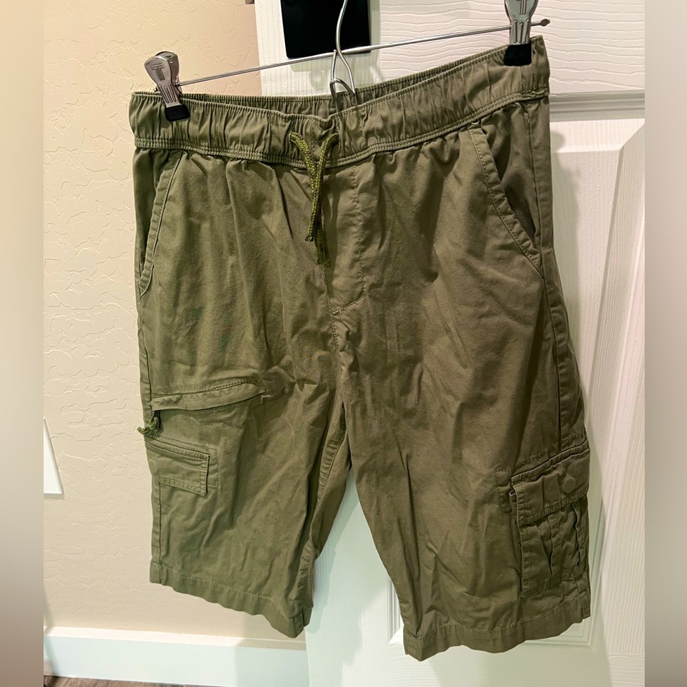 Arizona Jean Co. Cargo shorts, Boys size 18, Army green, pull on